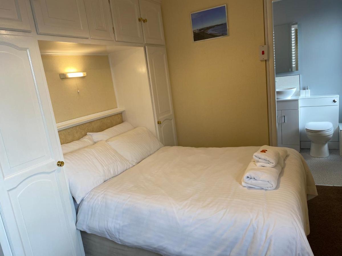 Marine View Guest House Scarborough Buitenkant foto