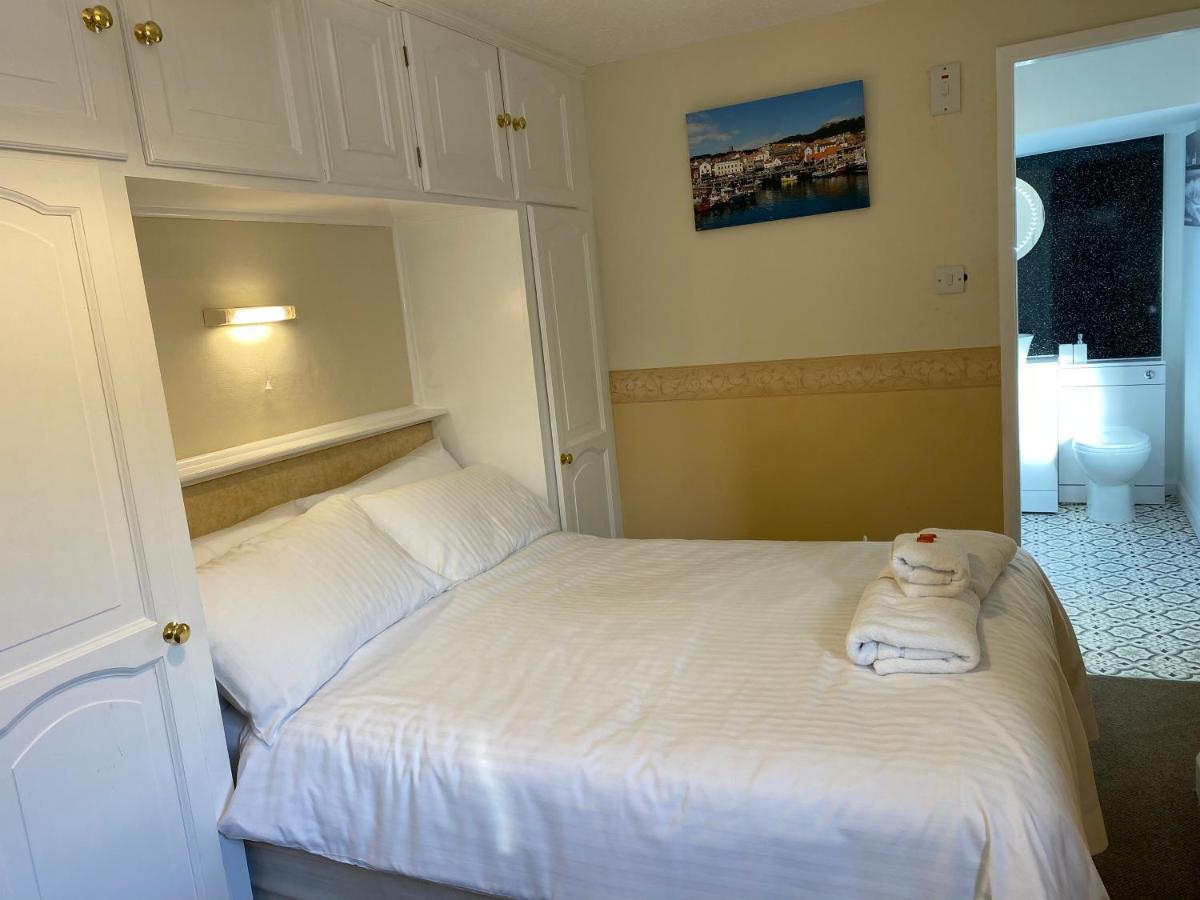Marine View Guest House Scarborough Buitenkant foto