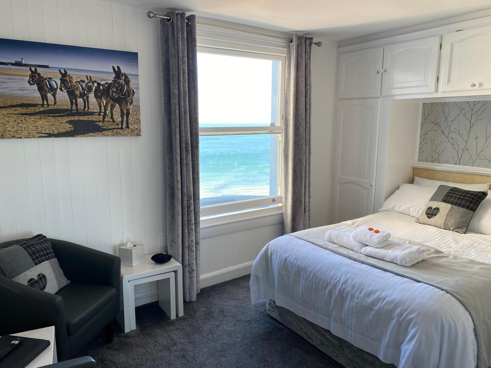 Marine View Guest House Scarborough Buitenkant foto