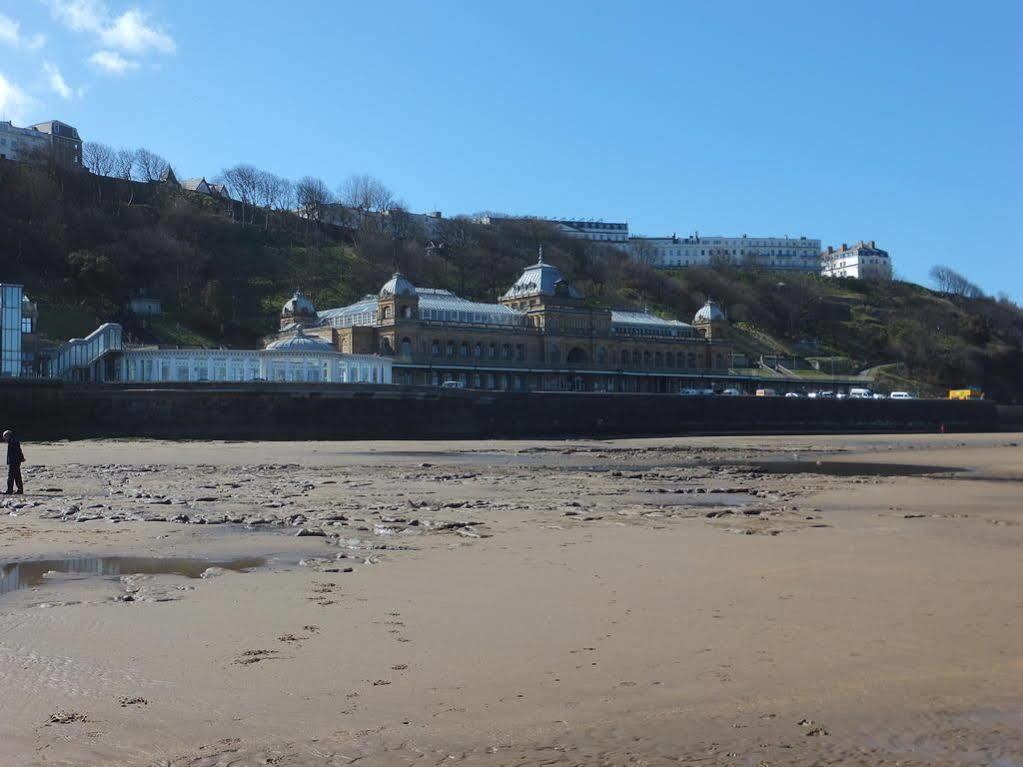 Marine View Guest House Scarborough Buitenkant foto